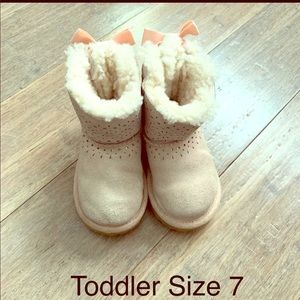Toddler Size 7 UGG Bailey Bow Boots